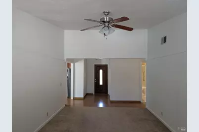 225 Woodhaven Drive, Vacaville, CA 95687 - Photo 10