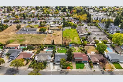1919 Valencia Street, Napa, CA 94558 - Photo 68