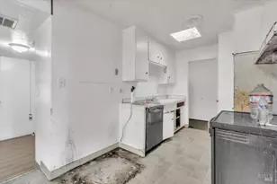 2207 Santa Cruz Dr, Fairfield, CA 94533 - Photo 14