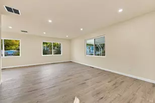 111 Sunrise Ln, Novato, CA 94949 - Photo 8