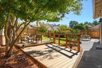 2501 Middle Creek Court, Santa Rosa, CA 95409 - Photo 28