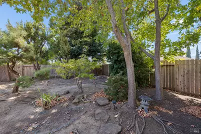 2705 Owens Street, Fairfield, CA 94534 - Photo 30