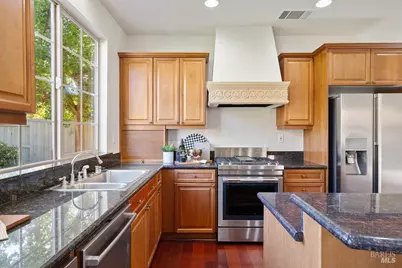 6012 Claret Court, Vallejo, CA 94591 - Photo 12