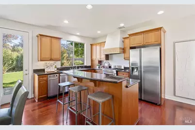 6012 Claret Court, Vallejo, CA 94591 - Photo 10