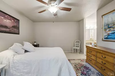 686 Arcadia Drive, Vacaville, CA 95687 - Photo 36