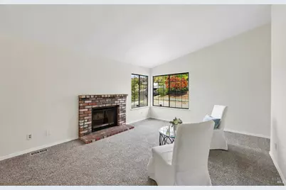 100 Phoenix Circle, Vallejo, CA 94589 - Photo 8