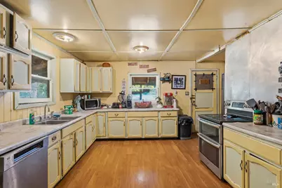 1995 E Hill Road, Willits, CA 95490 - Photo 2