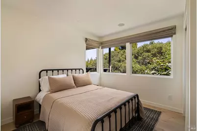 100 Woodward Avenue, Sausalito, CA 94965 - Photo 24
