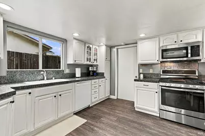 8252 Valley View Drive, Sebastopol, CA 95472 - Photo 12