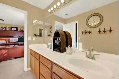 670 Ruby Drive, Vacaville, CA 95687 - Photo 46