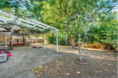 690 Camellia Way, Vacaville, CA 95688 - Photo 56