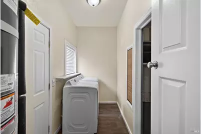 1006 Pressley Street, Santa Rosa, CA 95404 - Photo 14