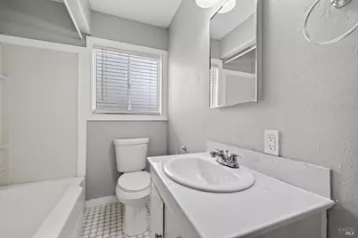 1006 Pressley Street, Santa Rosa, CA 95404 - Photo 12