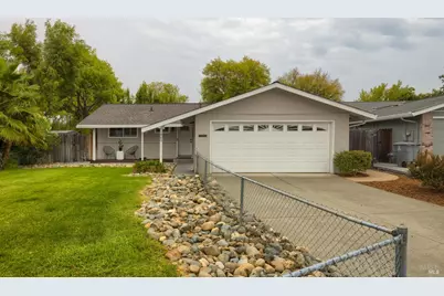860 Yeoman Court, Vacaville, CA 95687 - Photo 1