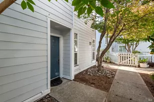 220 Commodore Dr, Richmond, CA 94804 - Photo 36