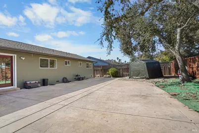 2747 Navajo Street, Santa Rosa, CA 95403 - Photo 26