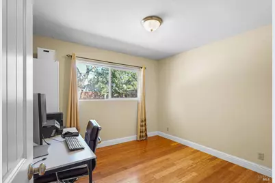 2747 Navajo Street, Santa Rosa, CA 95403 - Photo 16