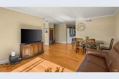 2747 Navajo Street, Santa Rosa, CA 95403 - Photo 10
