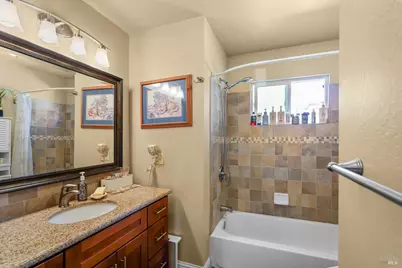 2747 Navajo Street, Santa Rosa, CA 95403 - Photo 18