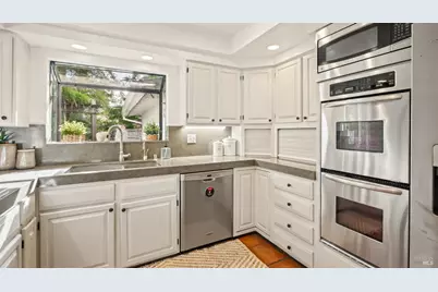 728 Eucalyptus Avenue, Novato, CA 94947 - Photo 14