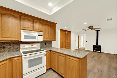 378 Evergreen Drive, Vacaville, CA 95688 - Photo 16