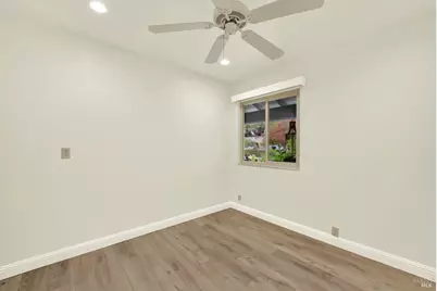 378 Evergreen Drive, Vacaville, CA 95688 - Photo 38