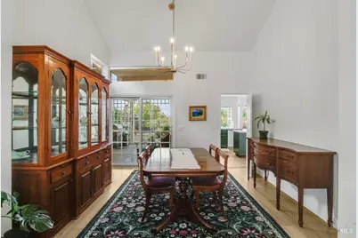1039 Sandhurst Drive, Vallejo, CA 94591 - Photo 10