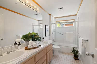 125 Tiburon Boulevard, Mill Valley, CA 94941 - Photo 36