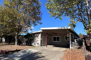 224 Burlington Dr, Ukiah, CA 95482 - Photo 1