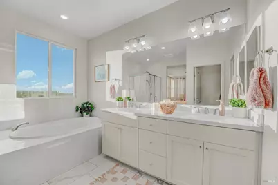 7678 Wildrose Way, Rohnert Park, CA 94928 - Photo 16