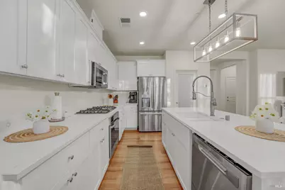 7678 Wildrose Way, Rohnert Park, CA 94928 - Photo 38