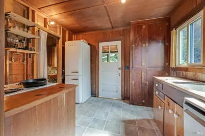 29011 Willow Creek Road, Jenner, CA 95430 - Photo 12