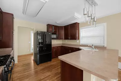 7612 Melody Drive, Rohnert Park, CA 94928 - Photo 8