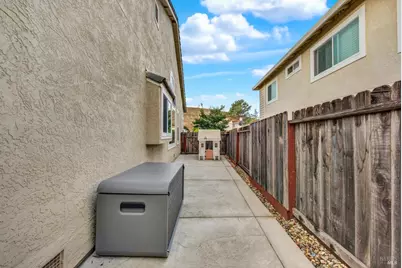 116 Cannes Court, Fairfield, CA 94534 - Photo 42