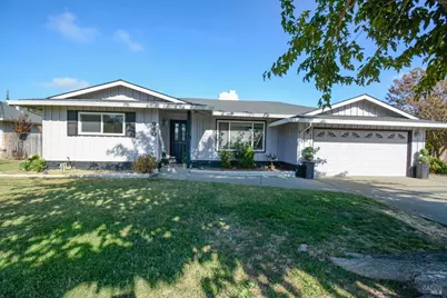 940 W A Street, Dixon, CA 95620 - Photo 1