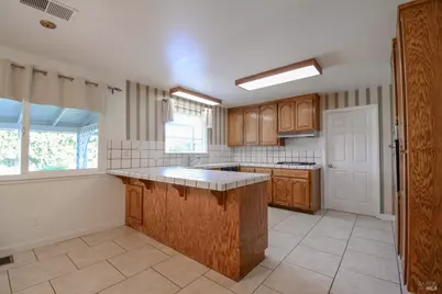 940 W A Street, Dixon, CA 95620 - Photo 12