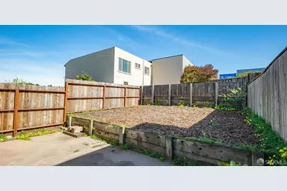 2210 39th Avenue, San Francisco, CA 94116 - Photo 14