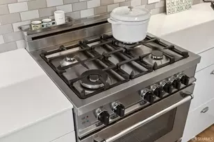 2217 Pacific Ave, San Francisco, CA 94115 - Photo 28