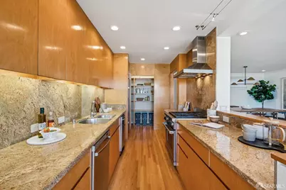 33 Grenard Terrace, San Francisco, CA 94109 - Photo 18