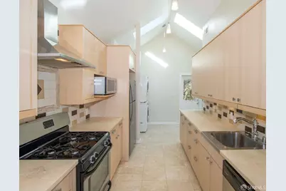24 Bosworth Street, San Francisco, CA 94112 - Photo 12