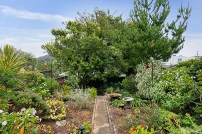 1742 11th Avenue, San Francisco, CA 94122 - Photo 26