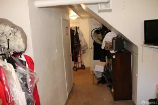 142 Montana St, San Francisco, CA 94112 - Photo 20