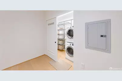 241 10th Street #302, San Francisco, CA 94103 - Photo 24