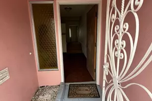 62 Neptune St, San Francisco, CA 94124 - Photo 2