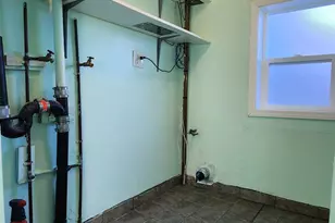 277 Lisbon St, San Francisco, CA 94112 - Photo 14