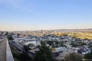 976 Corbett Ave, San Francisco, CA 94131 - Photo 12