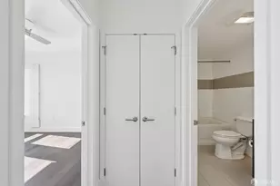 8 Buchanan St, San Francisco, CA 94102 - Photo 18