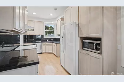2551 Baker Street, San Francisco, CA 94123 - Photo 20