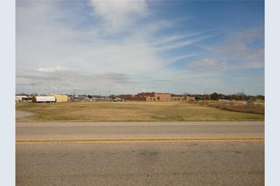416 S US Highway 69 - Photo 1