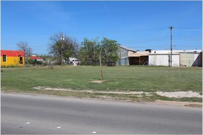803 Pine Street - Photo 1